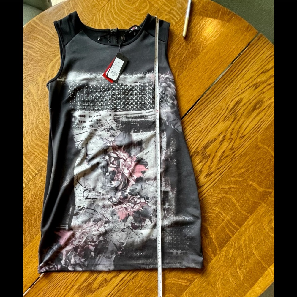 YEST Dress - Picture 11 of 15